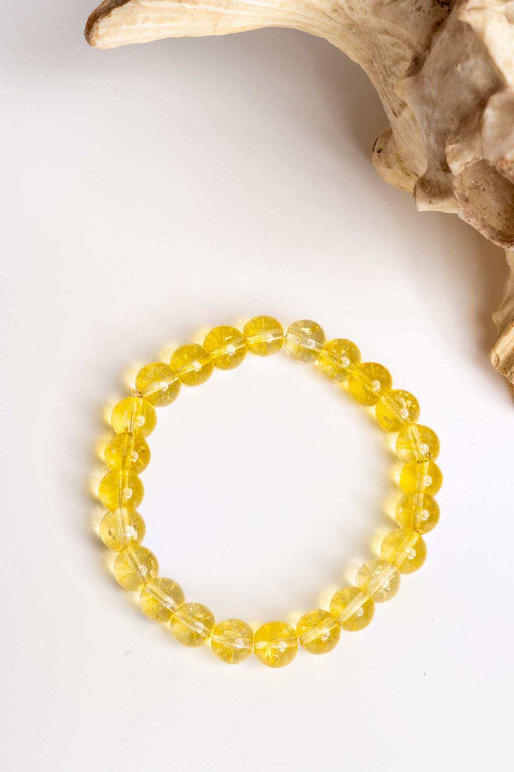 LOOK AND ADORN Citrine bracelet made with natural gemstones for a vibrant and stylish accessory