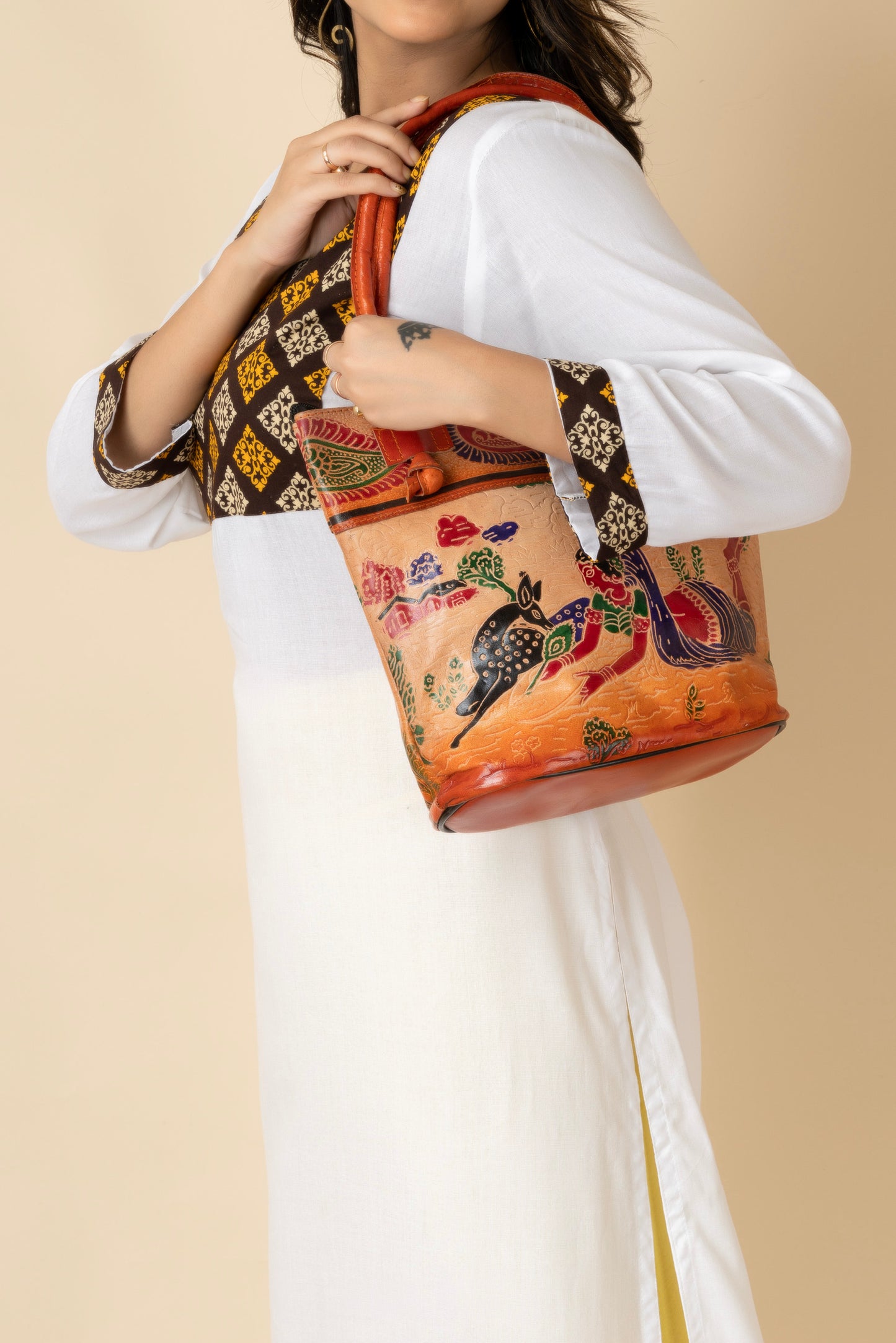 shantiniketan-leather-traditional-printed-brown-handbag-10-11-for-women-hb04