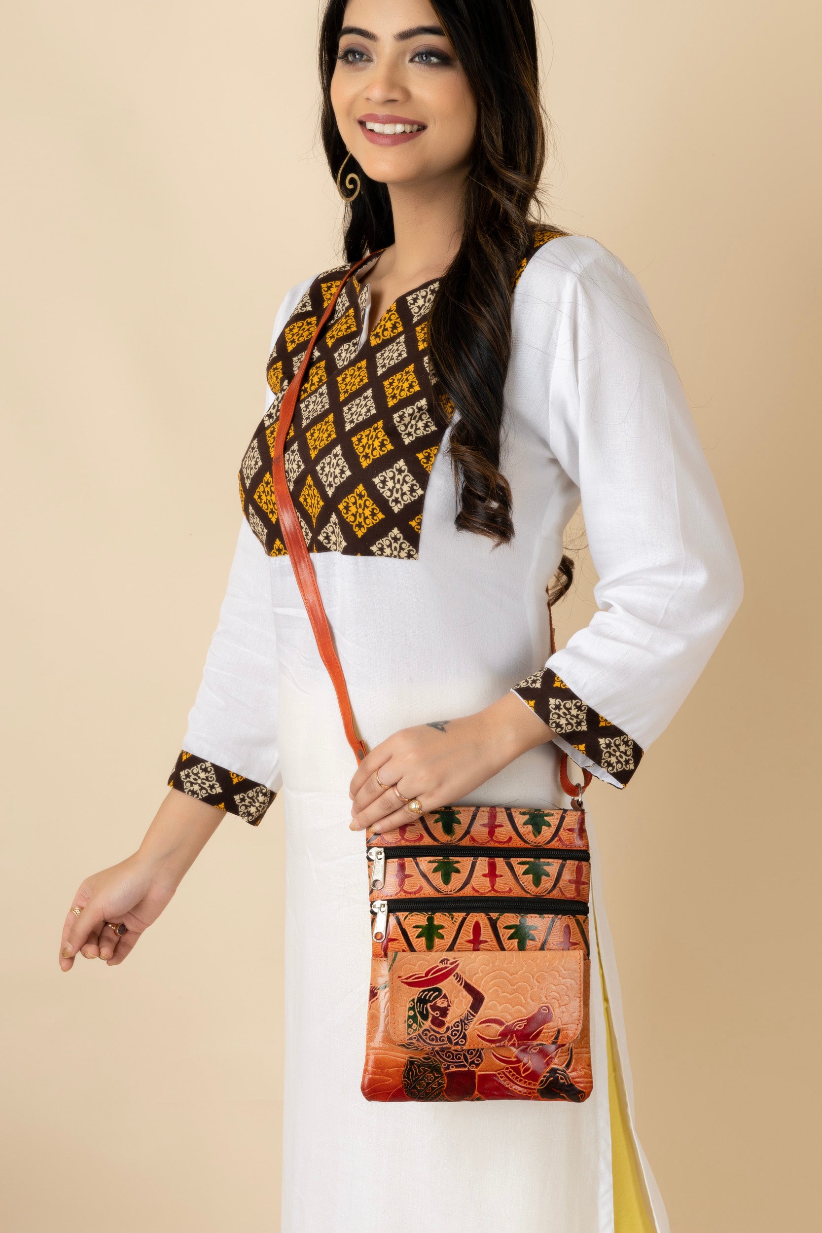 shantiniketan-leather-traditional-printed-women-brown-cross-body-sling-messenger-bag-9-7-mb09