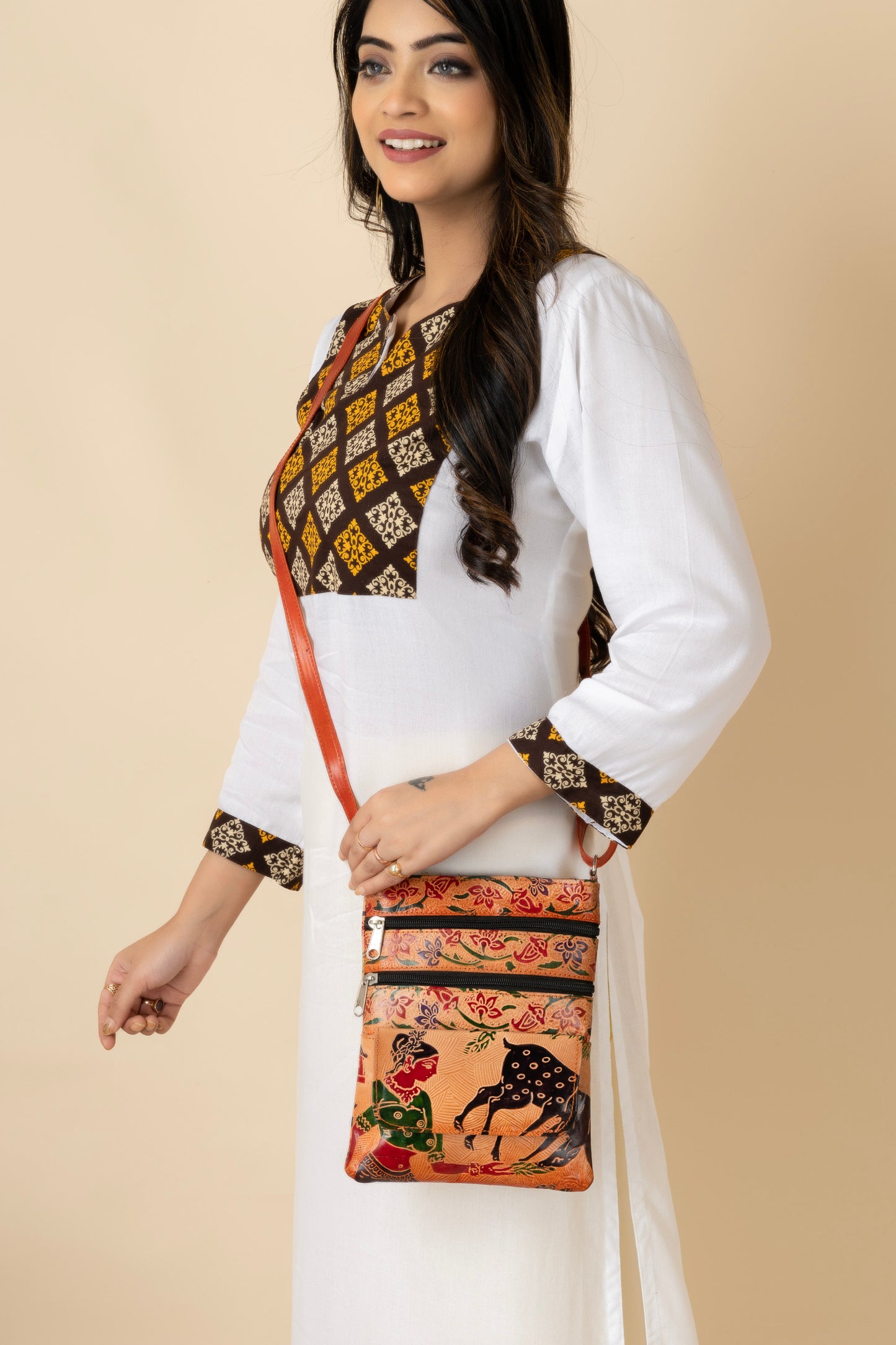 shantiniketan-leather-traditional-printed-women-brown-cross-body-sling-messenger-bag-9-7-mb10