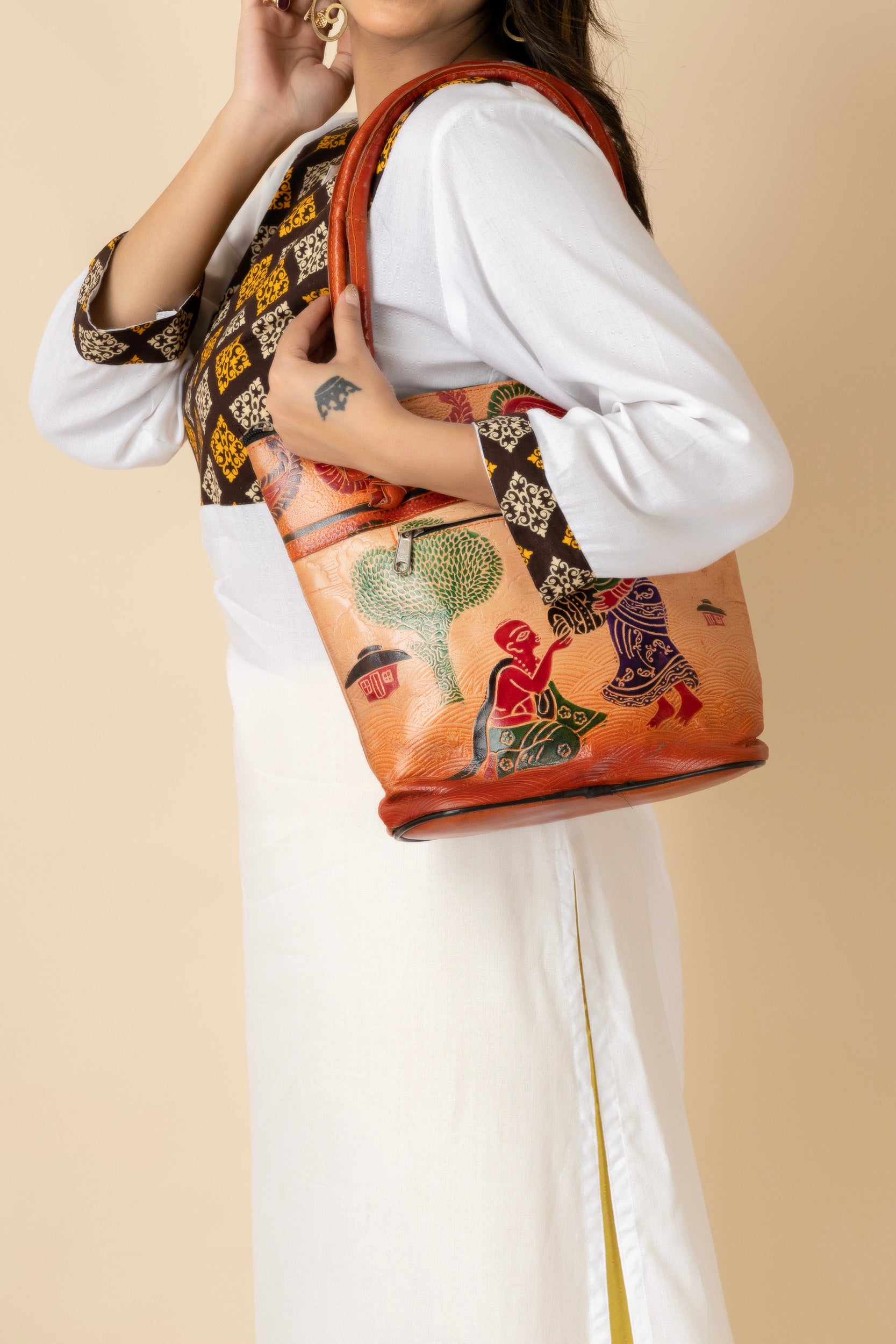 shantiniketan-leather-traditional-printed-brown-handbag-10-11-for-women-hb05