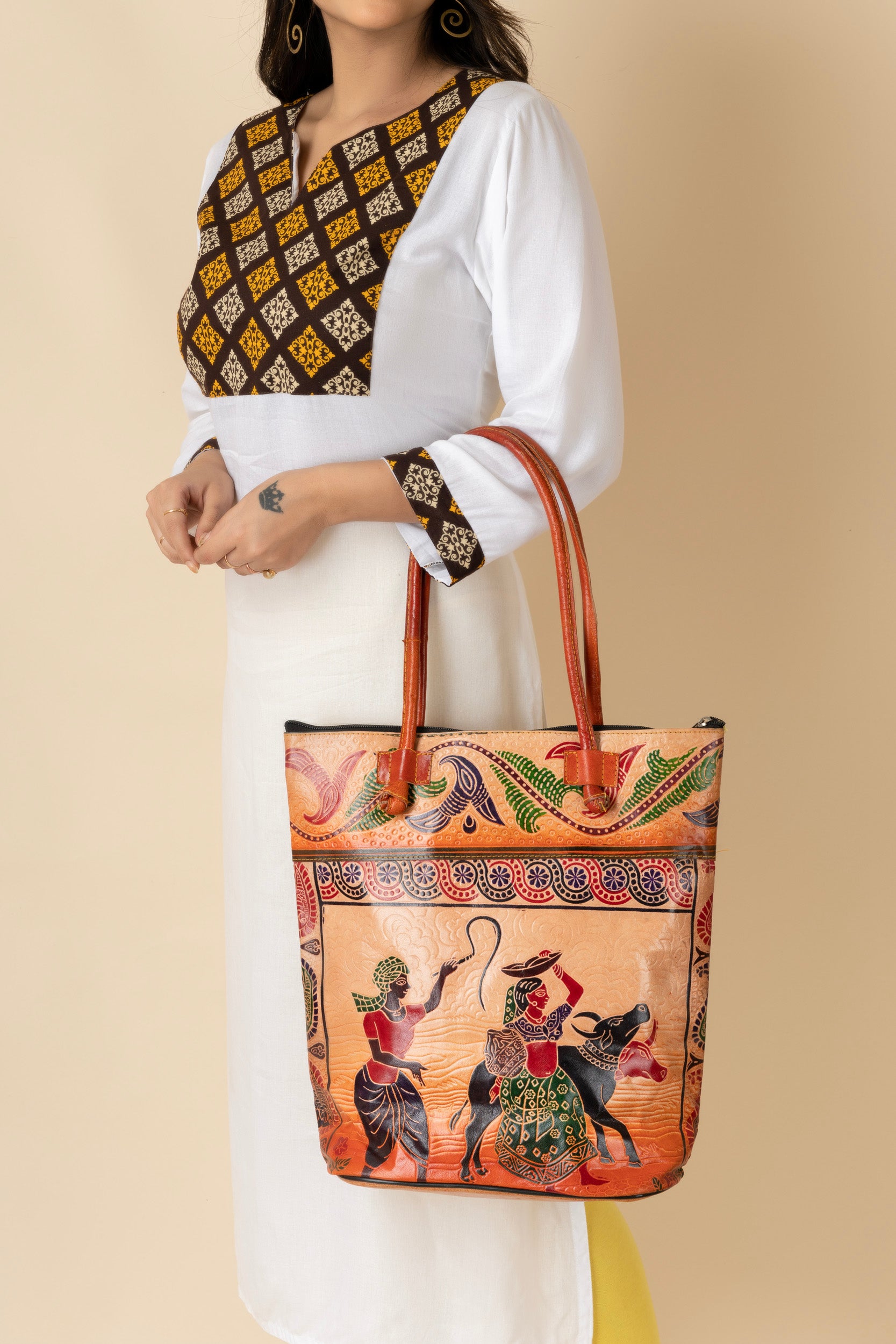 shantiniketan-leather-traditional-printed-brown-handbag-14-14-for-women-hb07