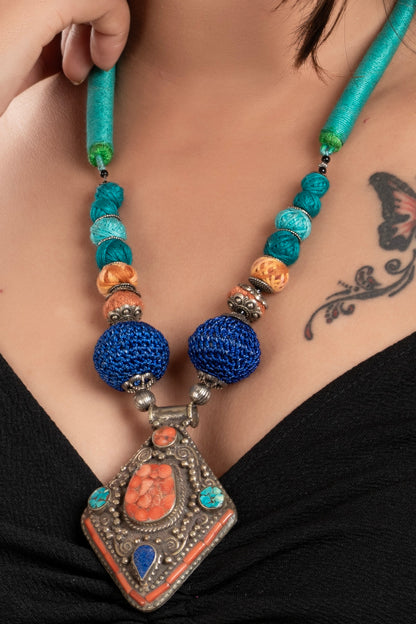 multicolor-tibetan-neckpiece-with-thread-bead-and-adjustable-dori-np52