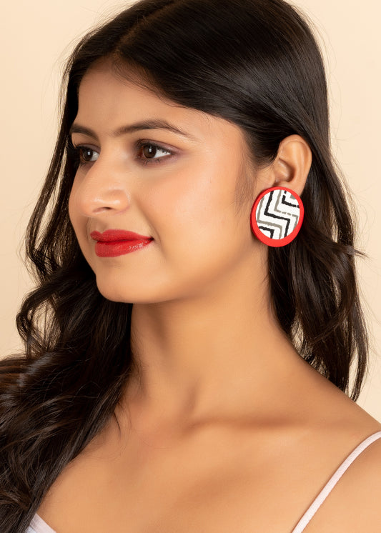 red-white-black-ajrakh-fabric-stud-earring-er512